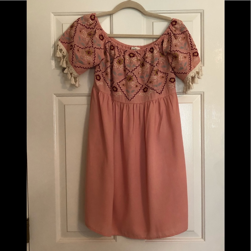 Beautiful summer dress on or off shoulder